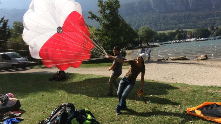 How to Learn Paragliding: A Beginner’s Step-by-Step Guide to Solo Flight